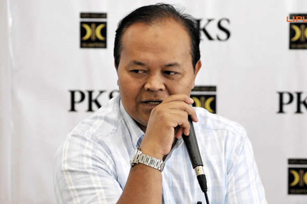 hidayatnurwahid130613b.jpg