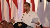 Presiden Joko Widodo memberi sambutan dalam Sarasehan Pengelolaan Dana Desa se-Jawa Tengah Tahun 2019 di Gedung PRPP Semarang, Kamis (22/11). Jokowi memberikan pengarahan tentang pembangunan desa. (Liputan6.com/Gholib)