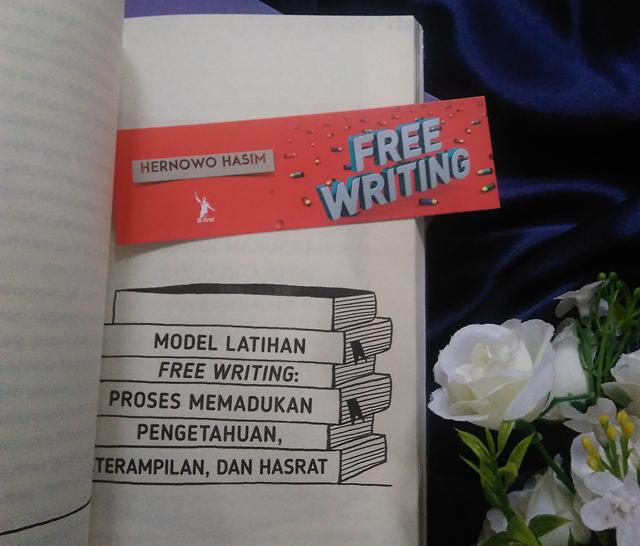 Latihan free writing./Copyright Vemale/Endah