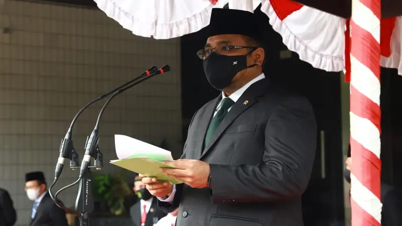 Menag Yaqut Cholil Qoumas saat memimpin upacara Peringatan Hari Amal Bakti (HAB) ke-75 Kemenag di Kantor Kemenag, Lapangan Banteng, Jakarta Pusat, Selasa (5/1/2021)