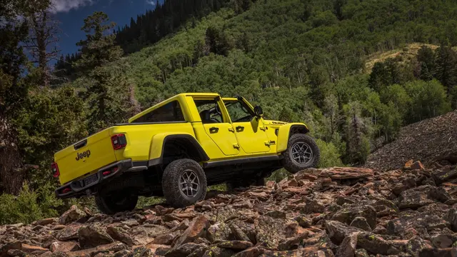 Jeep memilih fokus ke varian mesin bensin setelah insentif hybrid berakhir di AS (Jeep)