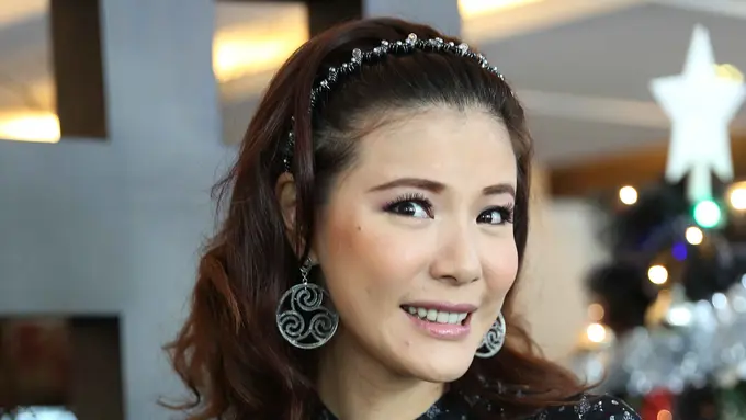 [Bintang] Olga Lydia