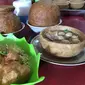 Bakso buaya beranak Cirebon (Liputan6.com / Panji Prayitno)