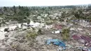 Pantauan udara ratusan rumah terendam lumpur dan tanah di Petobo, Palu Selatan, Sulawesi Tengah, Rabu (3/10). Fenomena likuifaksi tersebut terjadi pasca gempa berkekuatan 7,4. (Liputan6.com/Fery Pradolo)