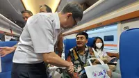PT Kereta Api Indonesia (Persero) alias KAI meresmikan kereta ekonomi baru di Stasiun Pasar Senen, Jakarta, Selasa (26/9/2023). (Arief/Liputan6.com)