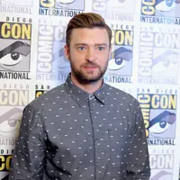 Bertemu seorang sang idola membuat para penggemar pun histeris dan menggila. Namun sayangnya, hal tersebut tak dilakukan oleh penggemar Justin Timberlake ini. (AFP/Bintang.com)