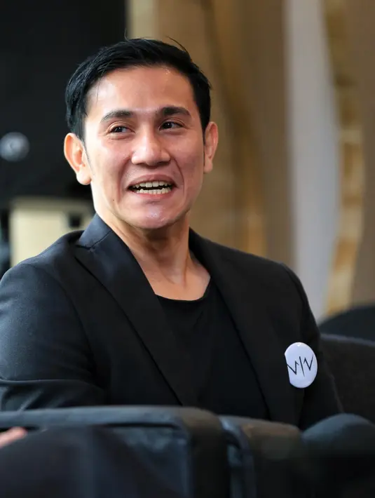 "Ini kehormatan bahwa Wiro harus kembali bukan hanya untuk penggemarnya, tapi untuk masa sekarang. Saya belum kebayang bakal seperti apa, tapi ini tanggung jawab terbesar saya selama karir saya di perfilman Indonesia," kata Vino.(Adrian Putra/Bintang.com)