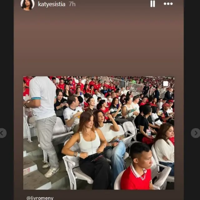 Sosok Katy Esistia Kekasih Ole Romeny yang Tonton Langsung Laga Timnas Indonesia vs Bahrain di GBK.  foto: (dok.Instagram @katyesistia/https://www.instagram.com/stories/katyesistia/Henry)