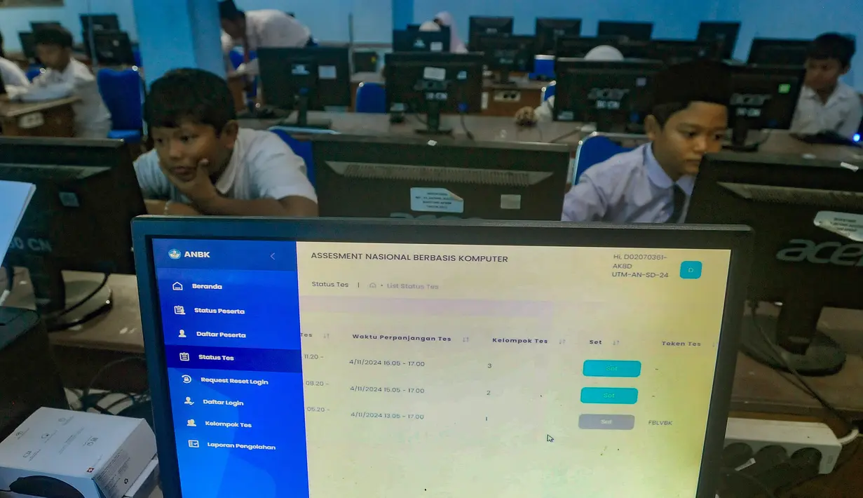 Asesmen Nasional Berbasis Komputer atau yang disingkat ANBK merupakan program evaluasi yang diselenggarakan oleh Kementerian Pendidikan Dasar dan Menengah. (merdeka.com/Arie Basuki)