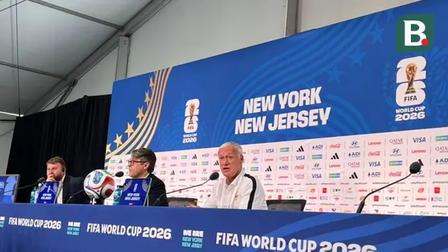 Foto Eksklusif: Ragam Ekspresi Didier Deschamps dan N’Golo Kante saat Konferensi Pers Jelang Hadapi Senegal di Piala Dunia 2026