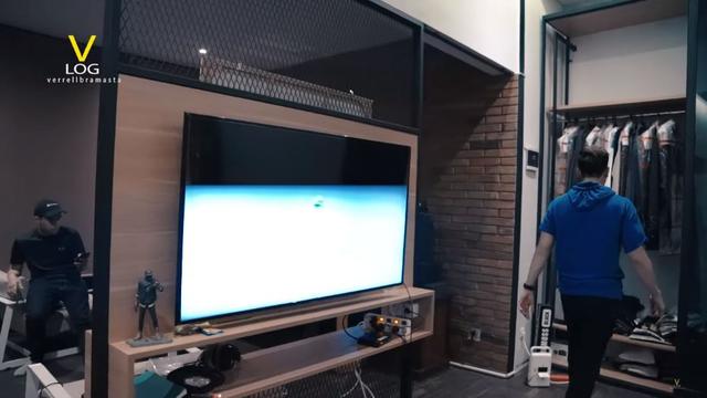 Potret Rumah Al Ghazali Berkonsep Industrial (sumber: YouTube/Verrel Bramasta)