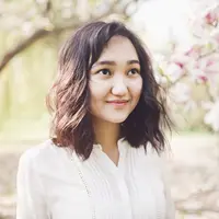 ilustrasi perempuan berpikir/copyright lermont51 (Shutterstock)