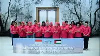 Iriana Jokowi bersama Organisasi Aksi Solidaritas Kabinet Indonesia Maju (OASE KIM) yang ditayangkan di YouTube Sekretariat Presiden, Minggu (5/11/2023). (Merdeka.com)