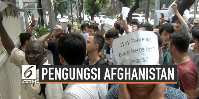 VIDEO: Pengungsi Afghanistan Demo UNHCR Tuntut Pekerjaan