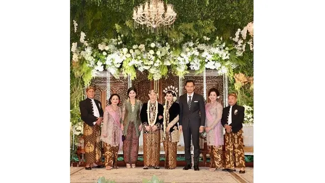 7 Potret Pernikahan Kartika Sary, Adik Yuni Shara dan KD yang Kental Adat Jawa