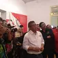 Ketua DPP PDI Perjuangan Djarot Saiful Hidayat berkunjung ke Museum Multatuli di Lebak, Banten. (Merdeka.com/Ahda Bayhaqi)
