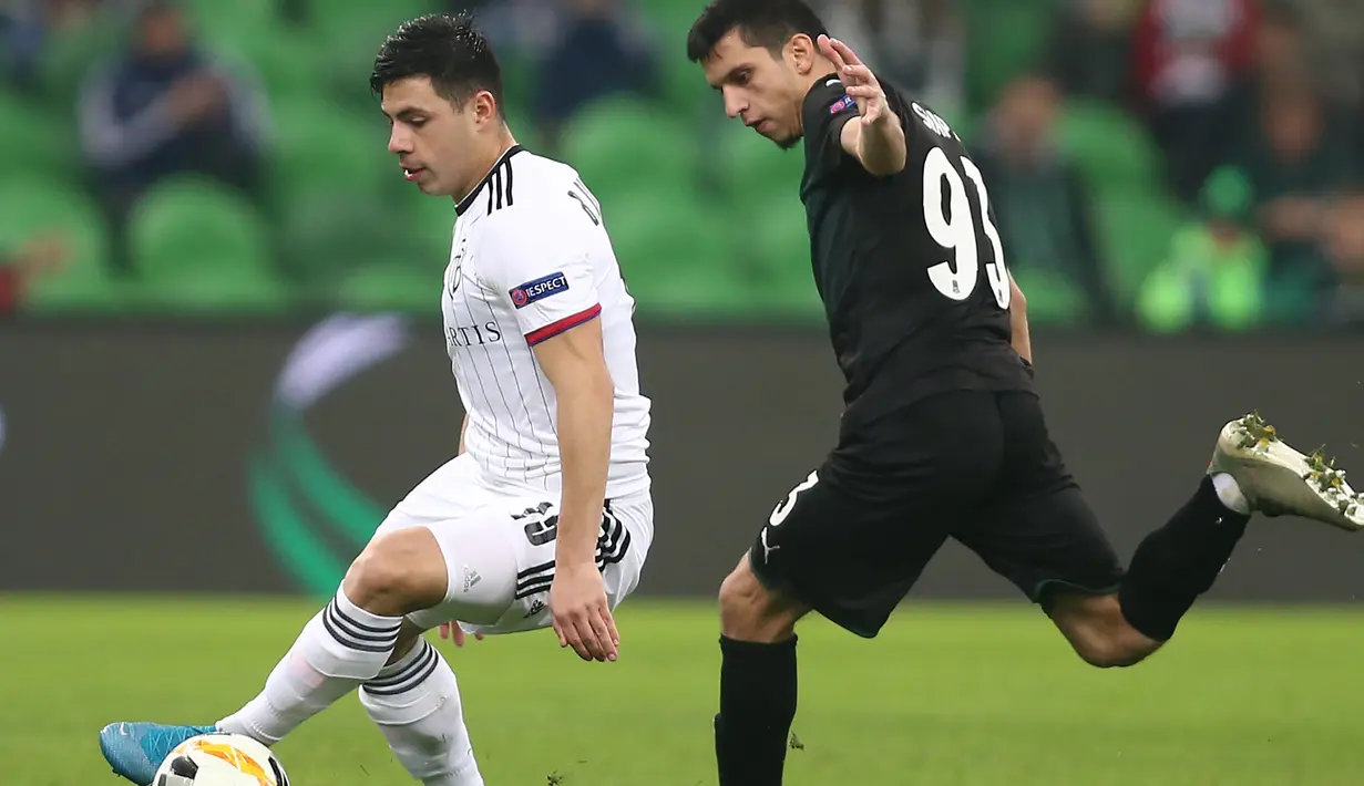 3. Shapi Suleymanov (FC Krasnodar) - Shapi Suleymanov tampil sebanyak 17 pertandingan dengan menyumbang empat gol dan empat assist. Total catatan menit bermain Shapi Suleymanov sebanyak 2.104.(AFP/STR)