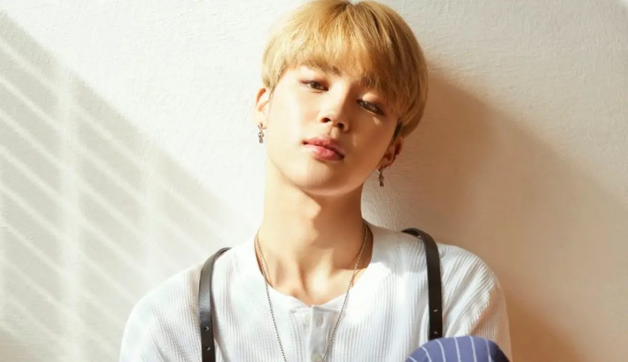 "Hal tak terduga terjadi secara berurutan. Aku berterima kasih kepada ARMY yang sudah mendukunga dan mencintai kami. Aku juga berterima kasih kepada personel BTS yang sudah bekerja keras," tutur Jimin. (Foto: Soompi.com)