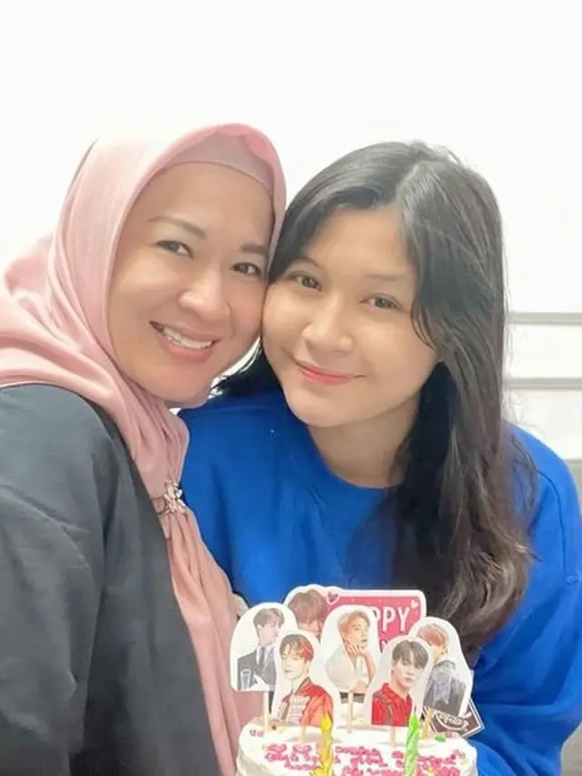6 Potret Perubahan Penampilan Nasha Anaya Bareng Okie Agustina, Kecil Hingga Kini