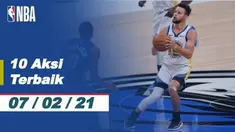 Berita video 10 Aksi Terbaik NBA 7 Februari 2021 terdapat aksi tembakan jarak jauh dari Stephen Curry pada pertandingan Dallas Mavericks melawan Golden State Warriors.