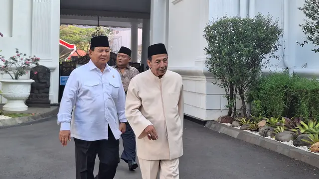 Habib Luthfi dan Prabowo Subianto Temui Jokowi di Istana