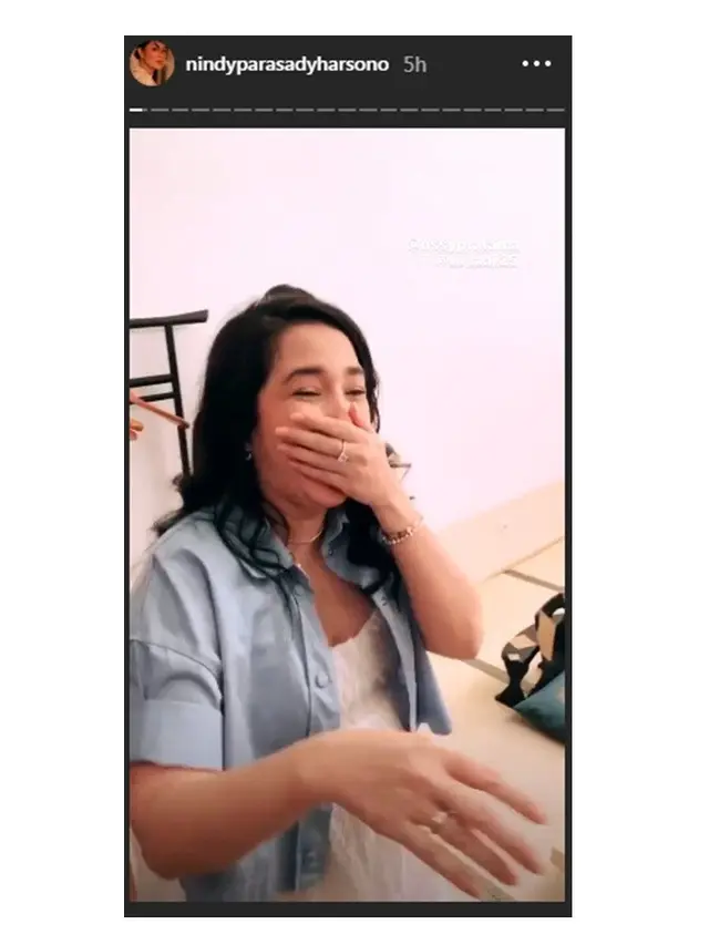 7 Potret Kejutan Baby Shower Ussy Sulistiawaty, Serba Mendadak