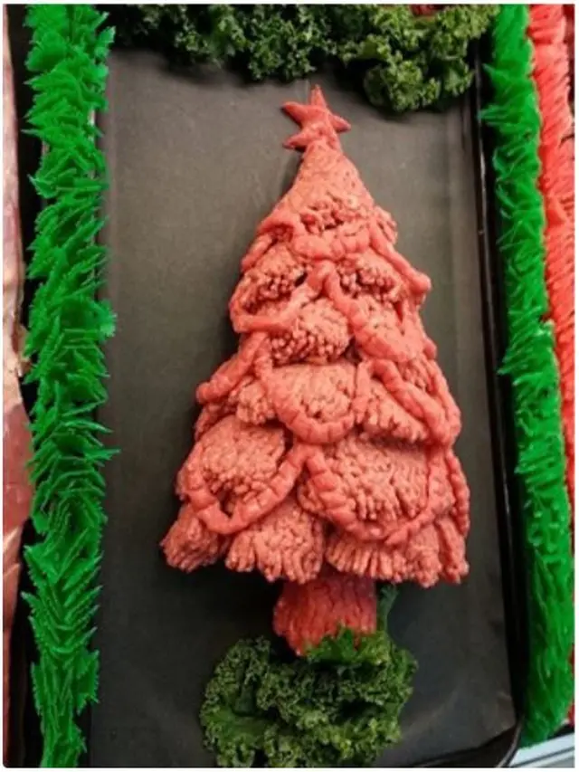 6 Patung di Toko Ini Dibuat dari Daging Cincang Asli, Bikin Pengen Beli