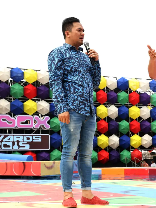 Nassar menjadi yang terinbox di ajang Inbox Awards 2015 untuk kategori Penyanyi Dangdut Pria Paling Inbox. Nassar berhasil menggeser para pesaingnya termasuk Saipul Jamil. (Wimbarsana/Bintang.com)