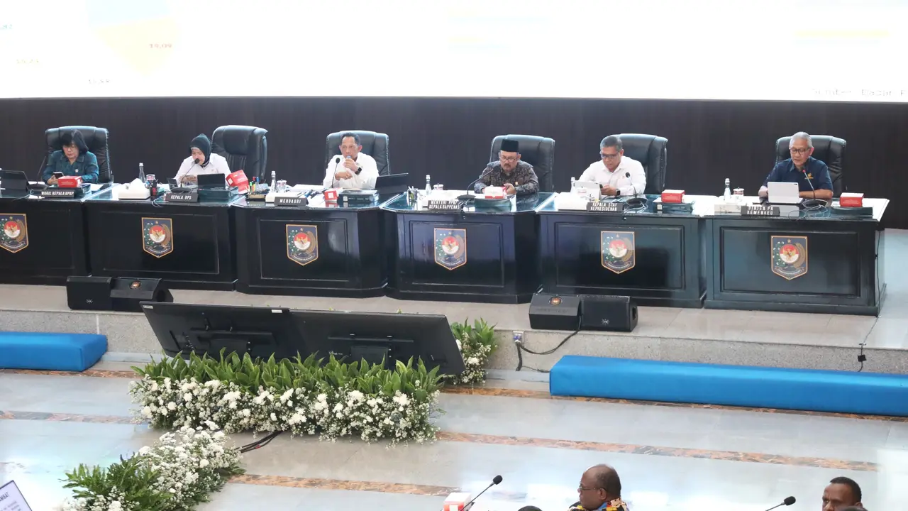 Mendagri Dorong Provinsi Papua Tengah, Papua Pegunungan, dan Papua Selatan Genjot Realisasi APBD untuk Tingkatkan Daya Beli