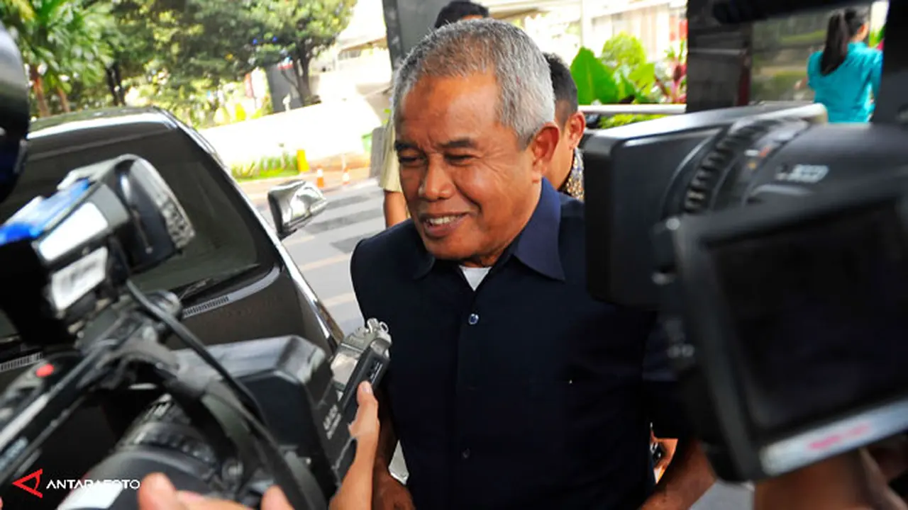 djohar-arifin-pssi-130617b.jpg