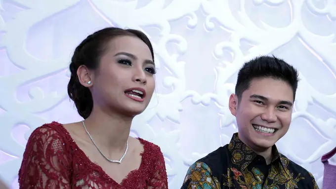 [Bintang] Acha Septriasa dan Vicky Kharisma