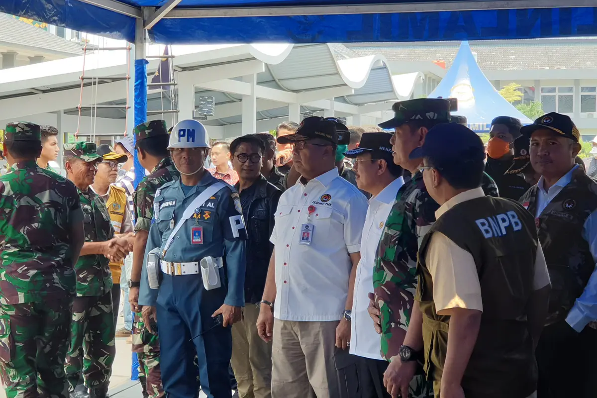 Menkes menemui 188 WNI ABK World Dream yang telah tiba di Tanjung Priok.