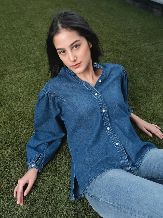 6 Potret Raia Wahab Anak 'Mbak Yul' yang Kini Jadi Model, Finalis Gadis Sampul 2020