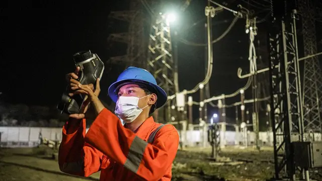PT PLN (Persero) menambah Interbus Trafo (IBT) berkapasitas 500 MVA di Gardu Induk Tegangan Ekstra Tinggi (GITET) Grati, Pasuruan, Jawa Timur