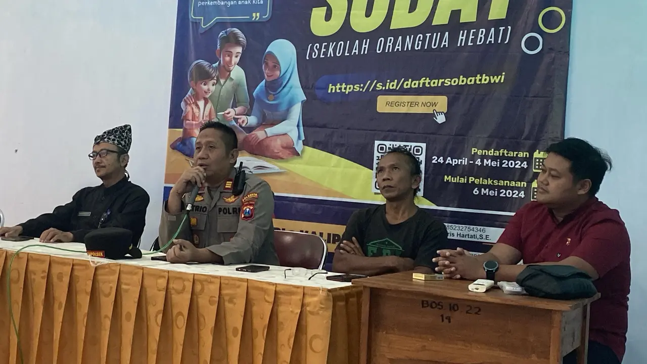 Pemkab Banyuwangi bersama kepolisian memanggil pihak terkait kasus perundungan siswa SMP. (Hermawan/Liputan6.com)