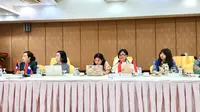 Para ‘focal points’ yang tergabung dalam Dewan Koordinasi dari Organisasi yang mewakili the ASEAN Women Entrepreneurs’ Network (AWEN), telah sukses melaksanakan Rapat Koordinasi yang ke 15 yang merupakan rakor pertama di bawah kepemimpinan AWEN Kamboja (CamWEN), periode 2023- 2025 di Smiling Hotel, Siem Reap, Kamboja.