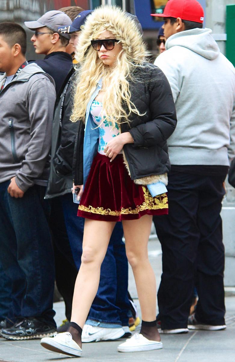 Gangguan Jiwa Amanda Bynes Harga Mahal Popularitas Mantan Artis