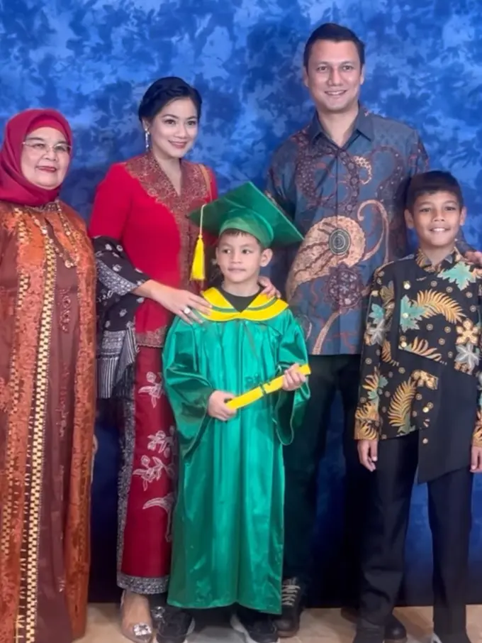Gaya Anak Artis saat Wisuda 2024