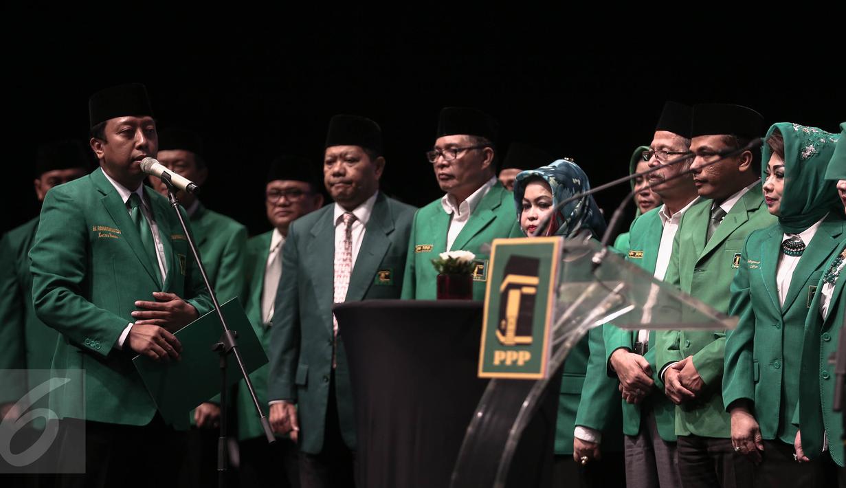 Ketua Umum PPP Romahurmuziy melantik sejumlah pengurus DPP PPP di Jakarta, Jumat (20/5/2016). Kepengurusan berjumlah 146 orang. (Liputan6.com/Faizal Fanani)