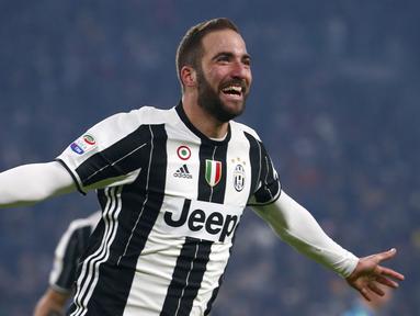 Juventus meraih kemenangan 1-0 atas AS Roma dalam laga pekan ke-17 Serie A 2016-2017 di Juventus Stadium, Sabtu (17/12/2016) waktu setempat. Gol kemenangan I Bianconeri dicetak oleh Gonzalo Higuain pada menit ke-14. (AFP/Marco Bertorello)