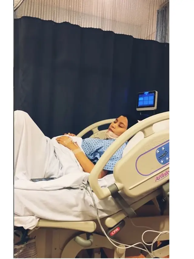6 Momen Persalinan Shenty Feliziana Istri Reuben Elishama, Memakan Waktu 16 Jam