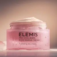 Formulasi baru dari rangkaian Pro-Collagen Rose Marine Cream gunakan English Rose untuk capai kulit halus. (Doc/ELEMIS)
