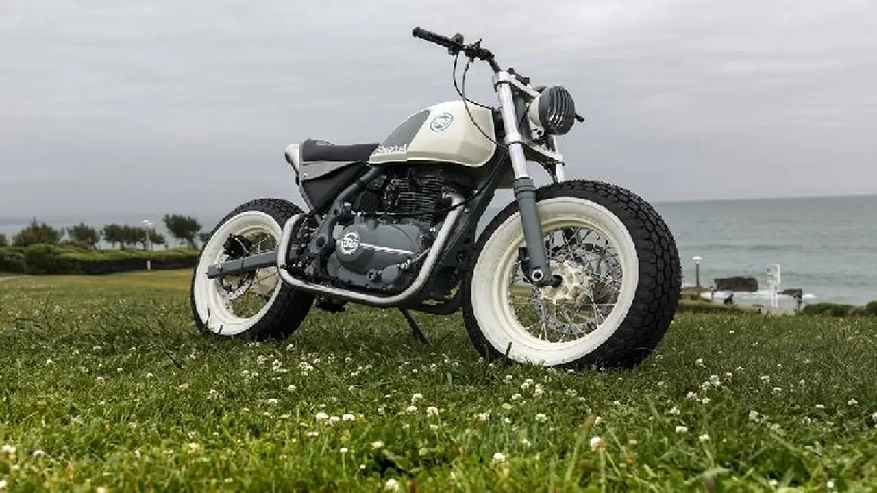 Gentleman Brat, merupakan motor custom bergaya adventure dari Royal Enfield Himalayan. (ist)