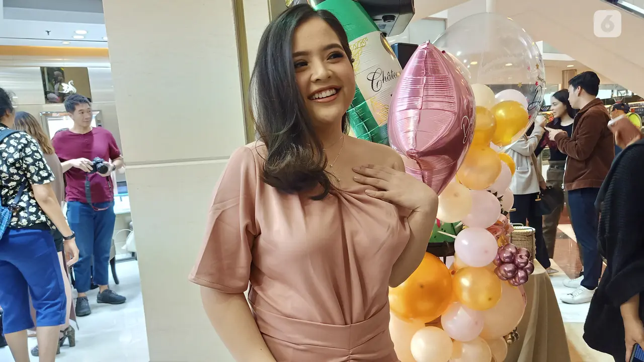 Koleksi Berlian Tasya Kamila