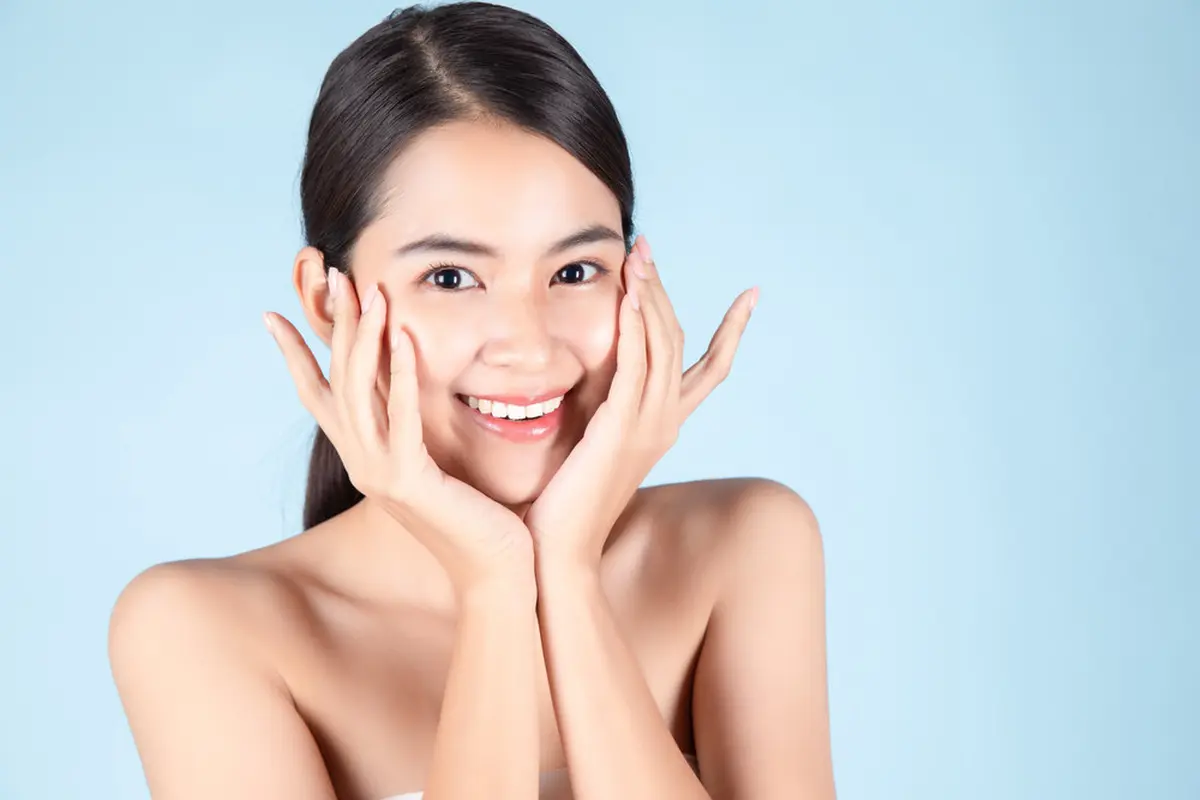 ilustrasi Perawatan Kecantikan Gorgeous Glow Tren Liquid Injection Collagen Stimulator /GP PIXSTOCK/shutterstock