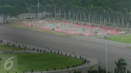 Lapangan futsal di  Taman Monumen Nasional (monas), Jakarta, Kamis (29/12).Car Free Night yang digelar di sepanjang jalan Sudirman-Thamrin ini juga akan dimeriahkan oleh berbagai panggung hiburan. (Liputan6.com/Angga Yuniar)