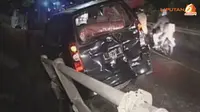 [VIDEO] Ditabrak Truk, Mobil Pemudik Terlempar ke Jembatan