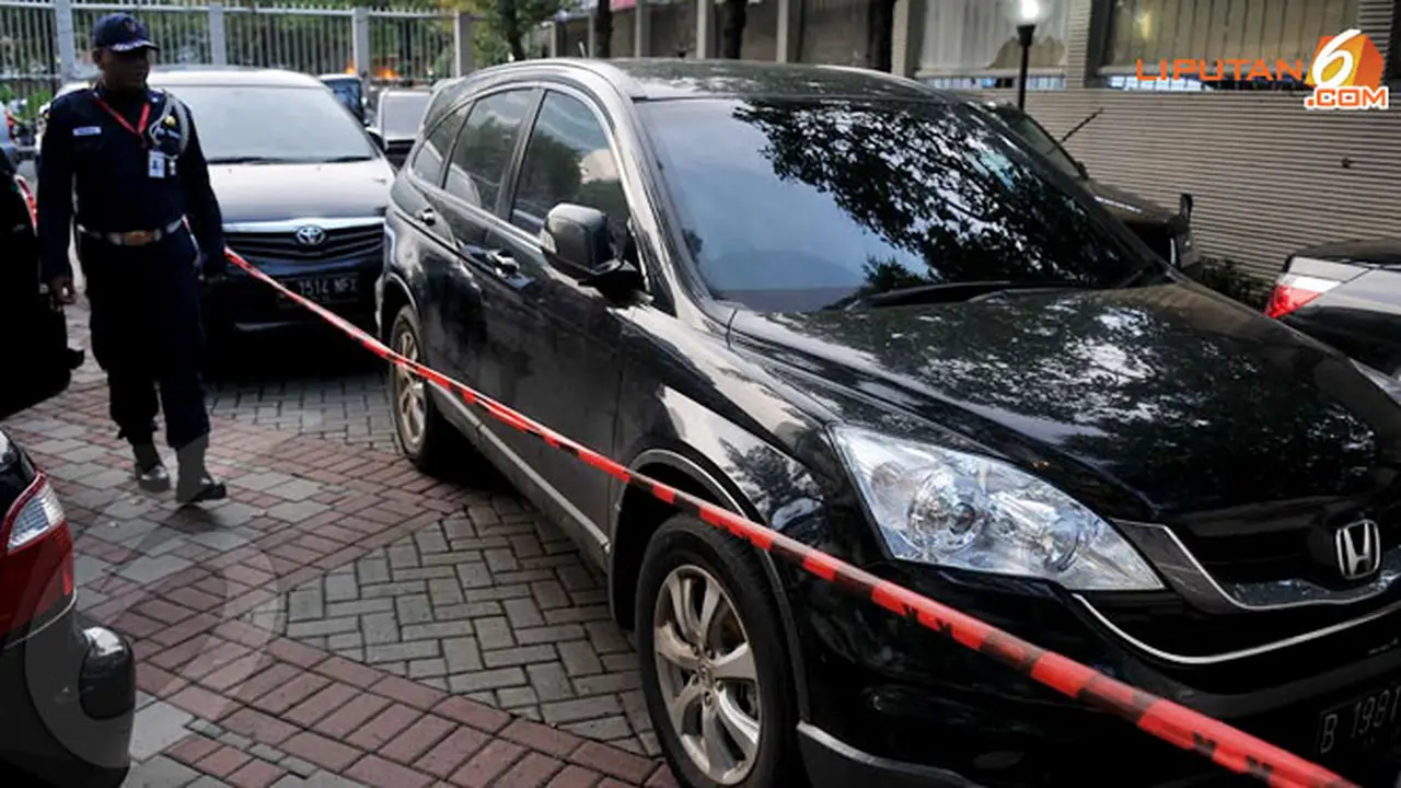 3-kpk-mobil-wawan-140204c.jpg