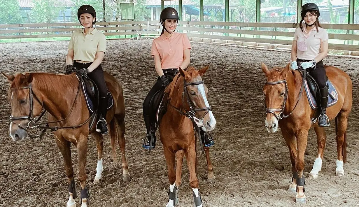 (Instagram/syahnazs)