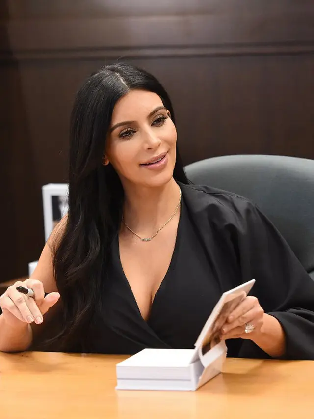 [Bintang] Kim Kardashian